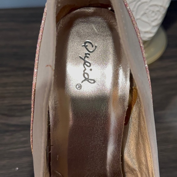 Beautiful Qupid Women's - Heels 💕 - Picture 4 of 11